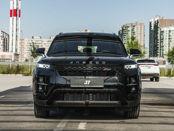 2025 Jaecoo J7 I Рестайлинг, чёрный, 3316000 рублей - вид 2