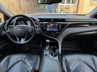 2019 Toyota Camry VIII (XV70), белый, 2250000 рублей, вид 5