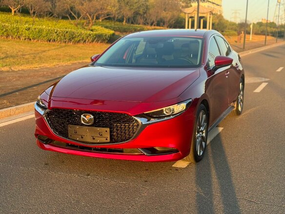 2023 Mazda 3 Axela IV (BP), красный, 1443000 рублей - вид 7