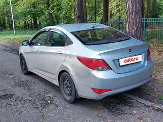 2015 Hyundai Solaris I Рестайлинг, серебристый, 520000 рублей, вид 5