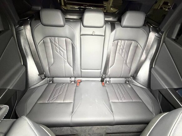 2025 BMW X3 20d xDrive IV (G45/G48), чёрный - вид 13