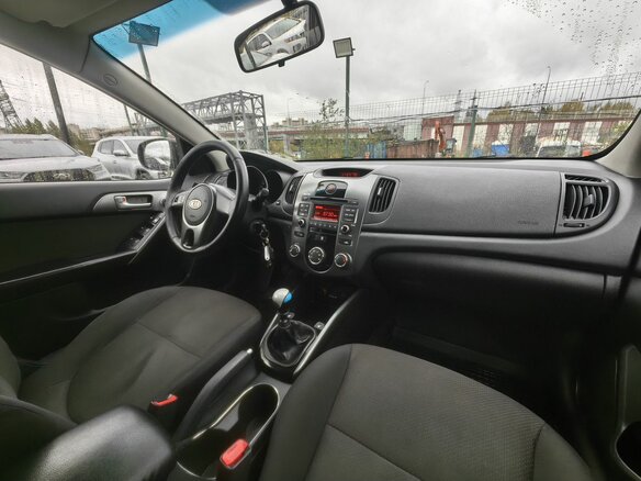2010 Kia Cerato 6-speed II, фиолетовый, 469000 рублей - вид 12
