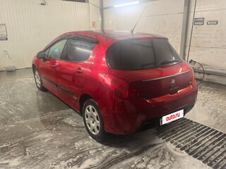 2011 Peugeot 308 I Рестайлинг, красный, 400000 рублей, вид 3