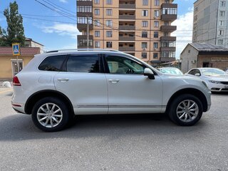 2015 Volkswagen Touareg II Рестайлинг, белый, 2650000 рублей, вид 4
