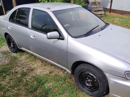 1997 Nissan Pulsar V (N15), серебристый, вид 3