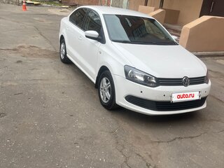 2013 Volkswagen Polo V, белый, 715000 рублей, вид 2