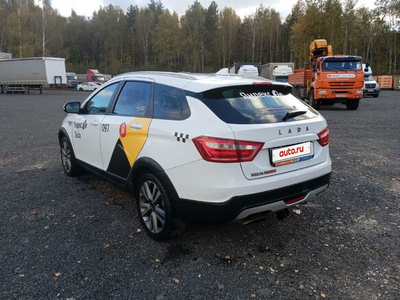 2021 Lada (ВАЗ) Vesta SW Cross I, белый, 929475 рублей - вид 3