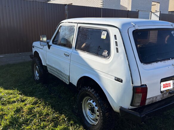 1996 Lada (ВАЗ) 2121 (4x4) I Рестайлинг, белый, 160000 рублей - вид 3