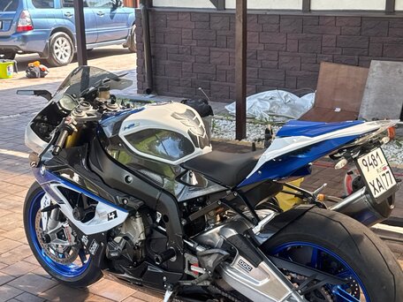 2013 BMW HP4, белый, 1200000 рублей, вид 1