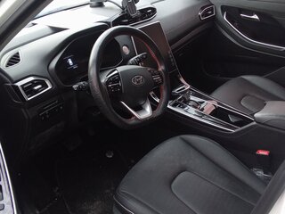 2019 Hyundai ix25 II, белый, 2000000 рублей, вид 4