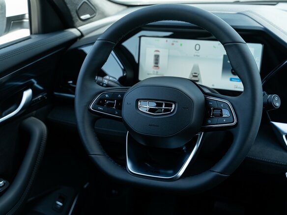 2026 Geely Monjaro I, белый, 4954990 рублей - вид 15