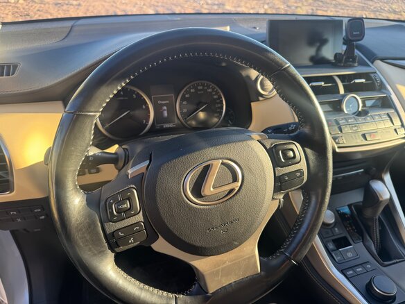 2017 Lexus NX 200t I, белый, 3490000 рублей - вид 13