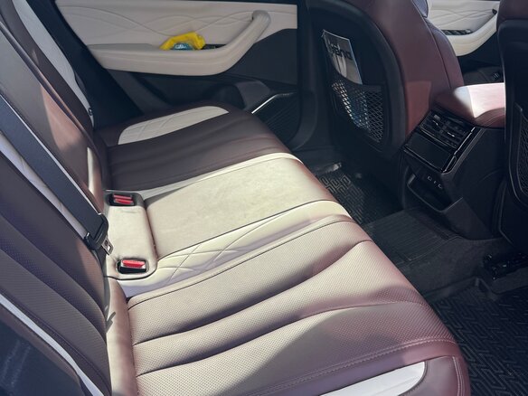 2023 Geely Monjaro I, белый, 3005000 рублей - вид 6