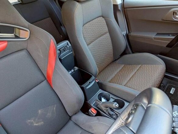 2017 Toyota Auris II Рестайлинг, чёрный - вид 25