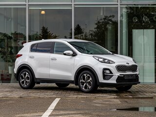 2019 Kia Sportage IV Рестайлинг, белый, 1995000 рублей, вид 3