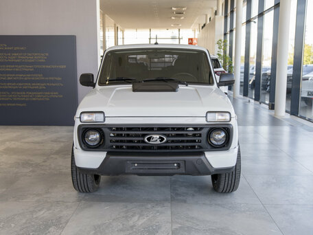 2024 Lada (ВАЗ) Niva Legend I, белый, 1100000 рублей, вид 2