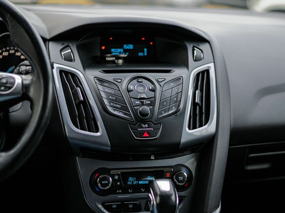 2014 Ford Focus III, синий, 759000 рублей - вид 6