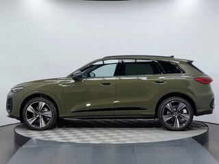 2026 Audi Q5 40 TFSI III (GU), зелёный, 6900000 рублей, вид 3