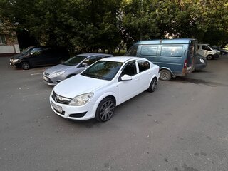 2013 Opel Astra H Рестайлинг, белый, 530000 рублей, вид 1