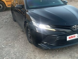 2020 Toyota Camry VIII (XV70), чёрный, 2150000 рублей, вид 3