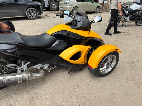 2008 BRP Can-Am Spyder, жёлтый, 600000 рублей, вид 4