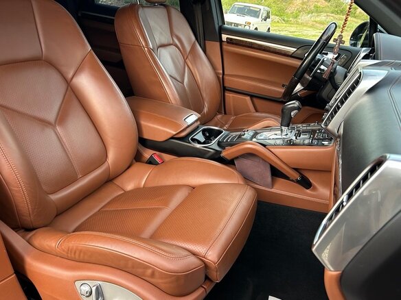 2017 Porsche Cayenne Diesel II Рестайлинг (958), чёрный, 5345000 рублей - вид 9