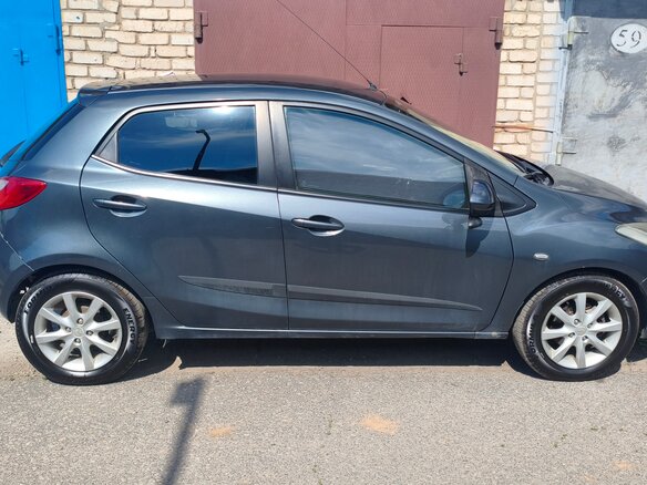 2009 Mazda 2 II (DE), серый, 575000 рублей - вид 3