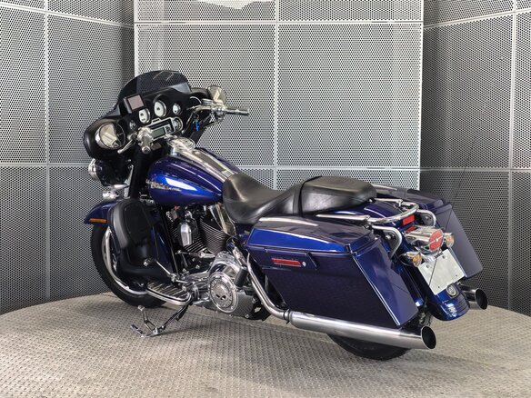 2007 Harley-Davidson Street Glide, синий, 899000 рублей - вид 5