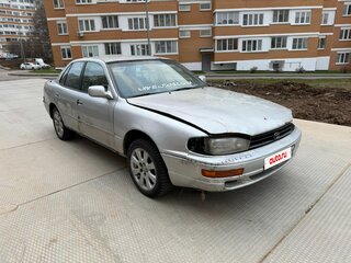 1992 Toyota Camry III (XV10), серебристый, 105000 рублей, вид 2