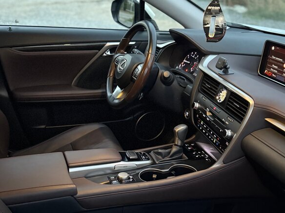 2019 Lexus RX 300 IV, белый, 5400000 рублей - вид 8