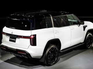 2026 Mitsubishi Pajero V, белый, 8421000 рублей, вид 5