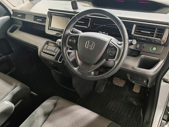 2015 Honda Stepwgn Spada V, серый, 1870000 рублей - вид 11