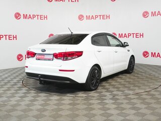 2016 Kia Rio III Рестайлинг, белый, 819000 рублей, вид 5