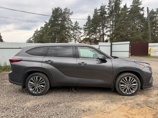 2021 Toyota Highlander IV (XU70), серый, 4690000 рублей, вид 4