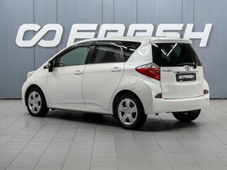 2011 Toyota Ractis II, белый, 899000 рублей, вид 2