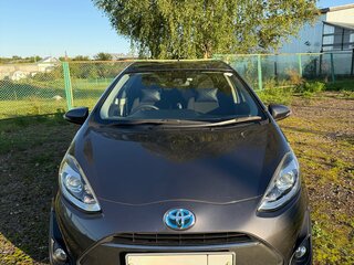 2018 Toyota Aqua I Рестайлинг 2, серый, 1190000 рублей, вид 1