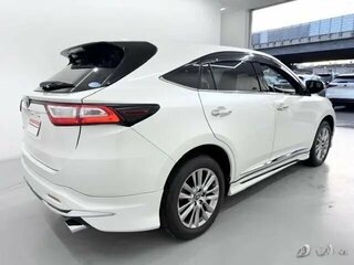 2019 Toyota Harrier III (XU60) Рестайлинг, белый, 2000000 рублей, вид 5