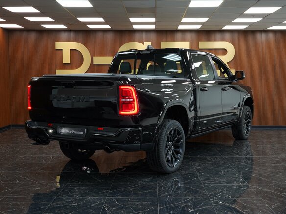 2026 Ram 1500 Crew Cab V Рестайлинг, чёрный - вид 5