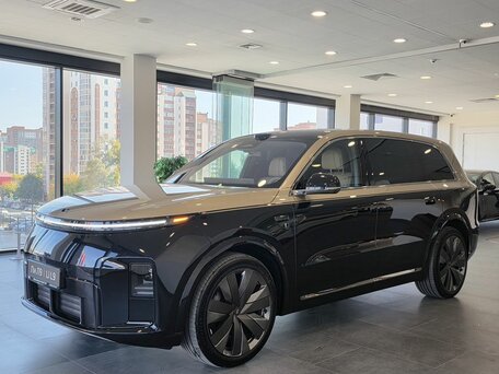 Li Auto (Lixiang) L9 II
