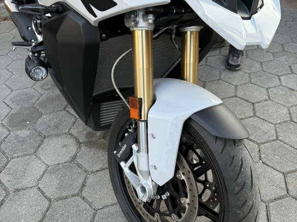 2025 BMW S 1000 XR, белый, 3170000 рублей - вид 9
