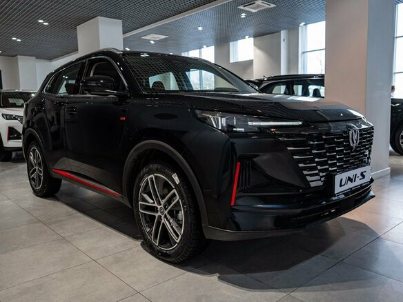 2025 Changan UNI-S I, чёрный - вид 2