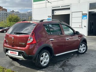 2011 Renault Sandero Stepway I, красный, 333000 рублей, вид 3