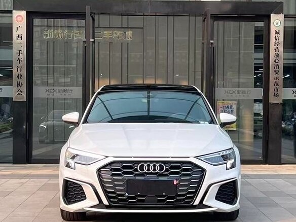 2022 Audi A3 35 TFSI Long IV (8Y), белый, 1885095 рублей - вид 1