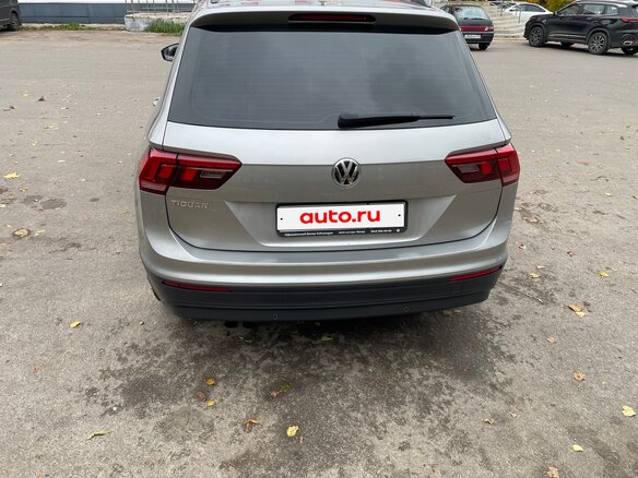 2019 Volkswagen Tiguan II, серебристый, 2800000 рублей - вид 5