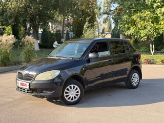 2013 Skoda Fabia II Рестайлинг, чёрный, 299000 рублей, вид 1