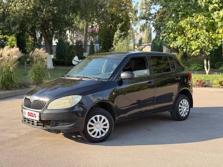 2013 Skoda Fabia II Рестайлинг, чёрный, 299000 рублей, вид 1