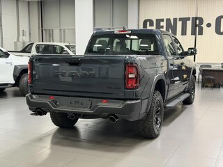 2025 Ram 1500 Crew Cab V Рестайлинг, синий, 8990000 рублей, вид 4