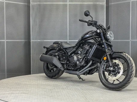 2021 Honda CMX 1100 Rebel, серый, 977000 рублей, вид 2