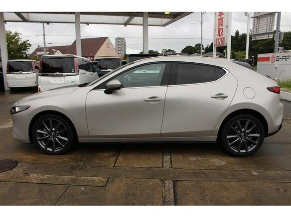 2023 Mazda 3 IV (BP), бежевый, 1200700 рублей - вид 5