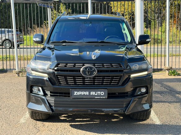 2015 Toyota Land Cruiser 200 Series Рестайлинг 2, чёрный, 4599000 рублей - вид 1